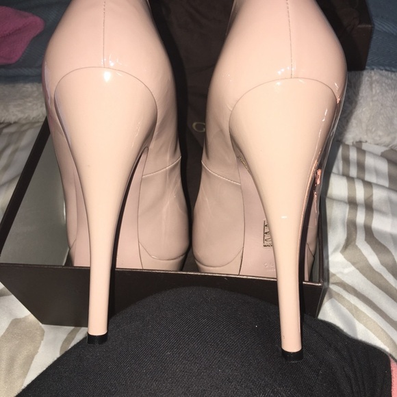GUCCI Vernice Pumps Size EURO 39 !! - Picture 5 of 8